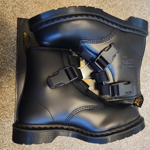 Dr. Martens WTAPS collab RARE steel toe biker Mono Black Leather Buckle Straps 8 - Picture 3 of 11